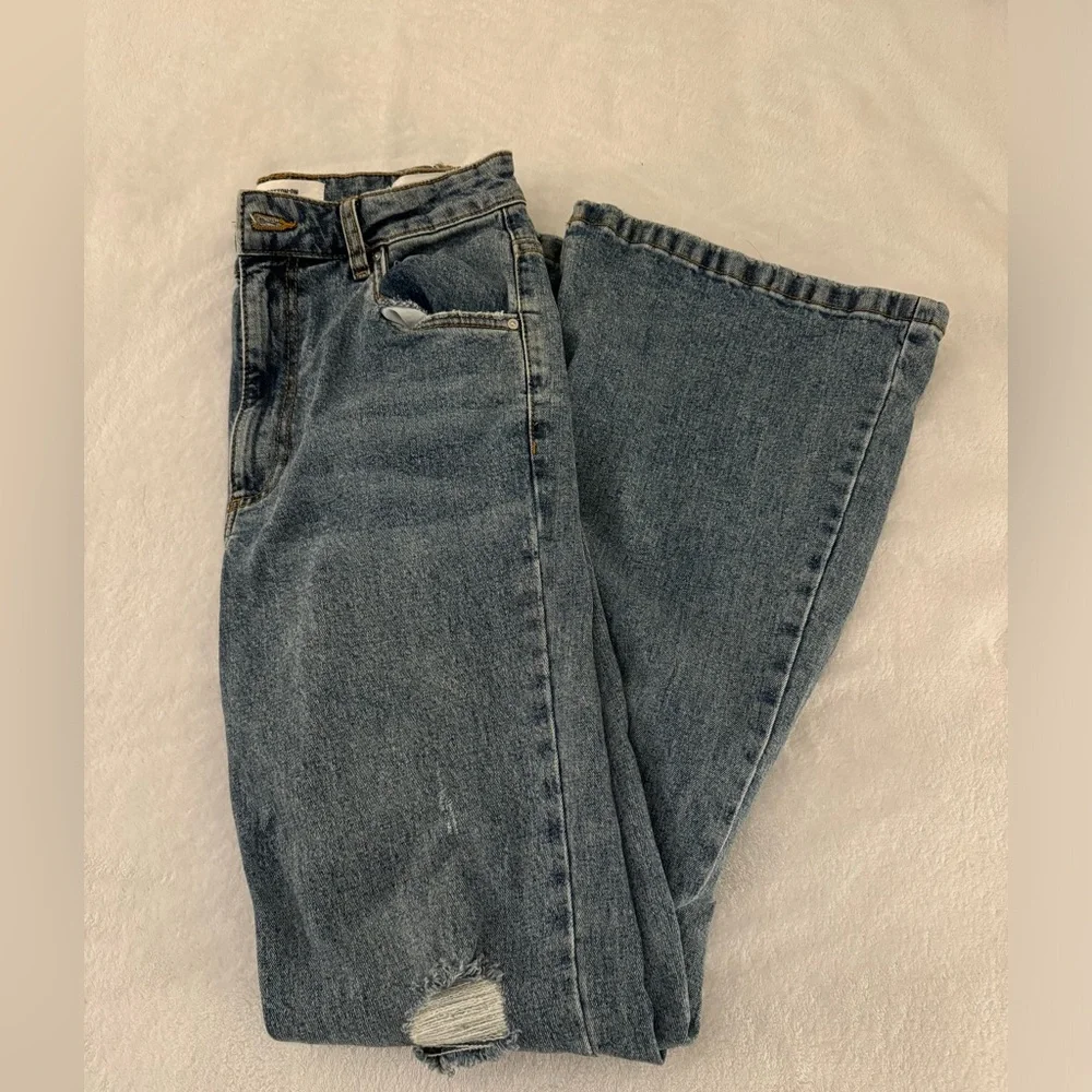 Never Worn Flare Jeans - Picture 1 of 7